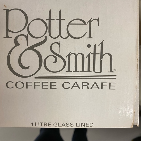 Liter & Smith 1 Liter Carafe New in Box - Picture 2 of 2